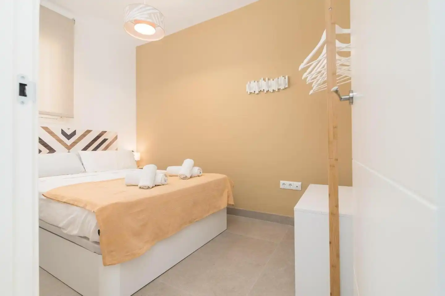 Flat for rent in Calle Carretería, La Goleta - San Felipe Neri