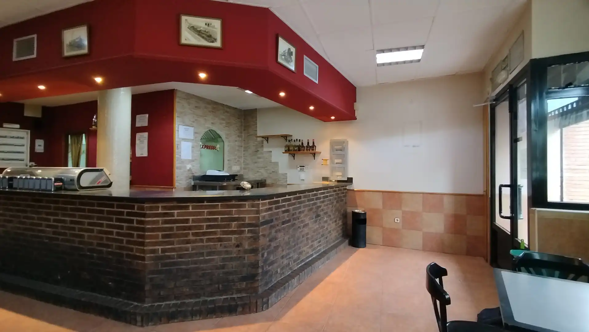 Local de alquiler en Azuqueca de Henares con Aire acondicionado, Calefacción y Amueblado