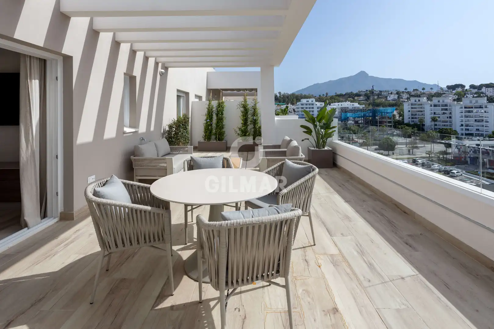 Penthouse with terrace for sale in Nueva Andalucía, imagen 28