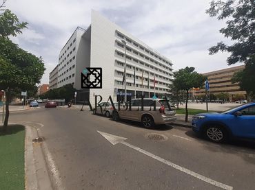 Appartamento con balcone in vendita a Noroeste