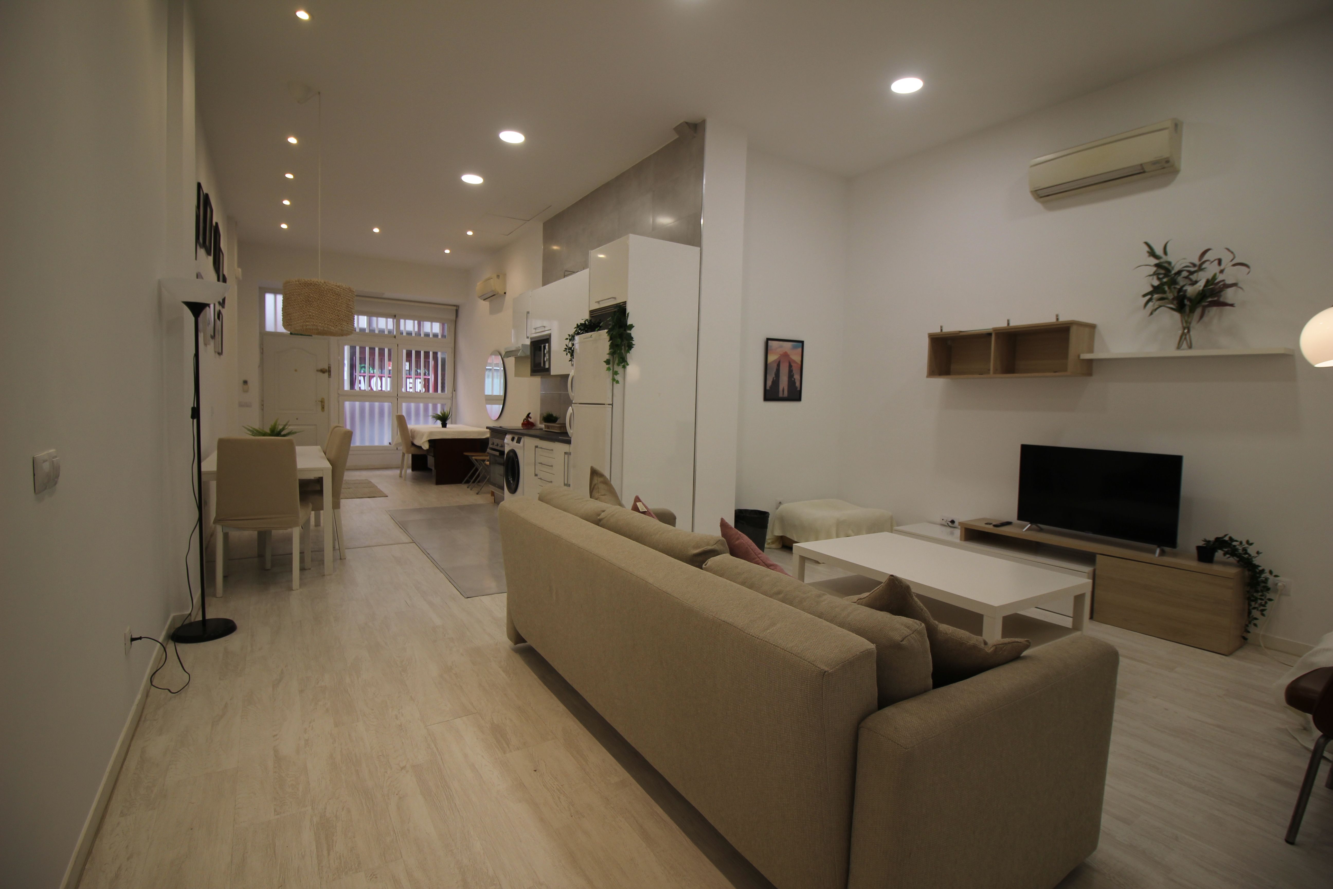 Living room of Apartment for sale in  Madrid Capital  with Heating