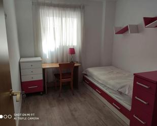 Bedroom of Flat to share in  Valencia Capital  with Air Conditioner