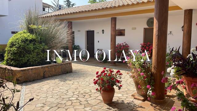 Edificio en Venta en Avenida de La Bolera, 59 en Pozo Alcón
