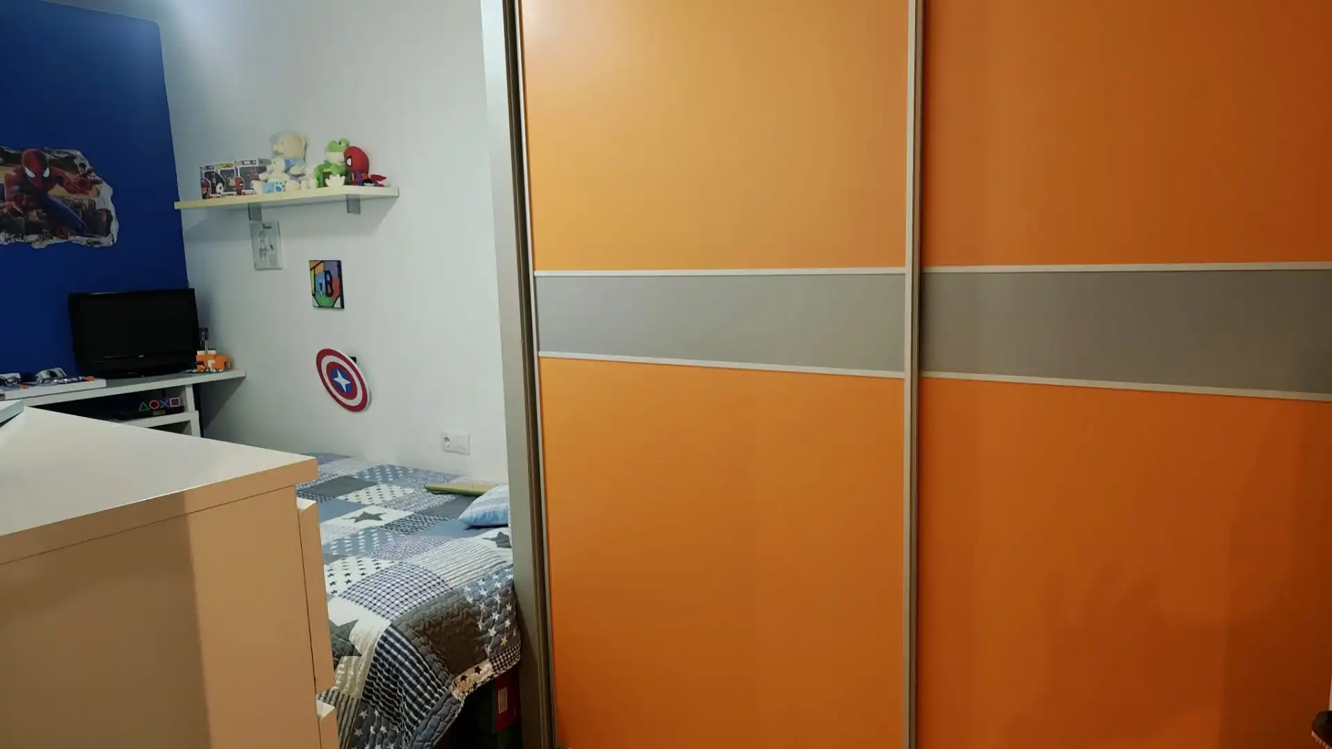 Habitación de Casa adosada en venta en Argamasilla de Calatrava con Aire acondicionado, Calefacción y Terraza