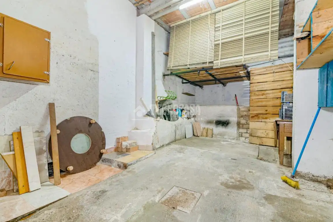 Casa adosada en venta en Alhendín
