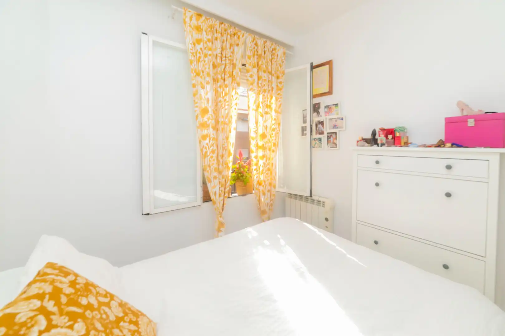 Habitación de Piso de alquiler en Madrid con Aire acondicionado, Calefacción y Amueblado
