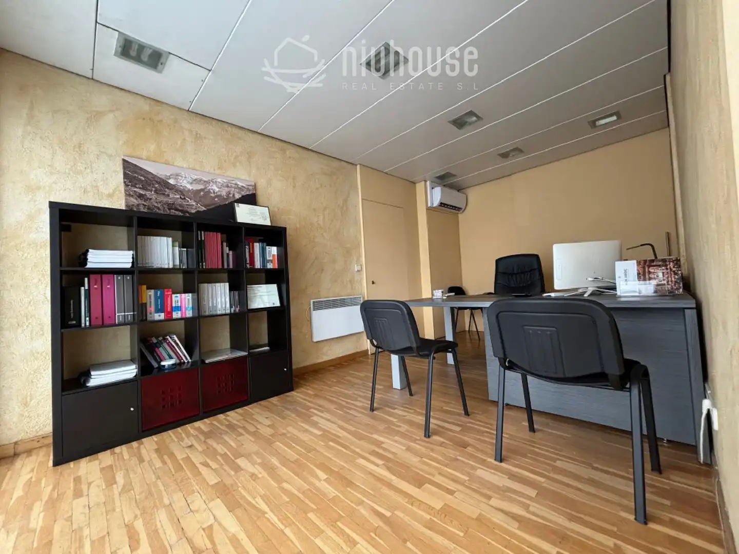 Commercial properties for sale in Puigcerdà  with Air Conditioner