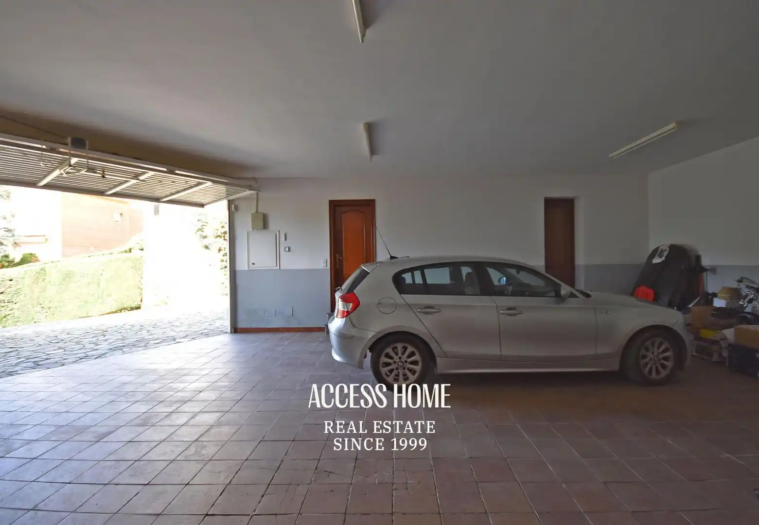 Parking de Casa o chalet en venta en Mataró con Aire acondicionado, Calefacción y Terraza