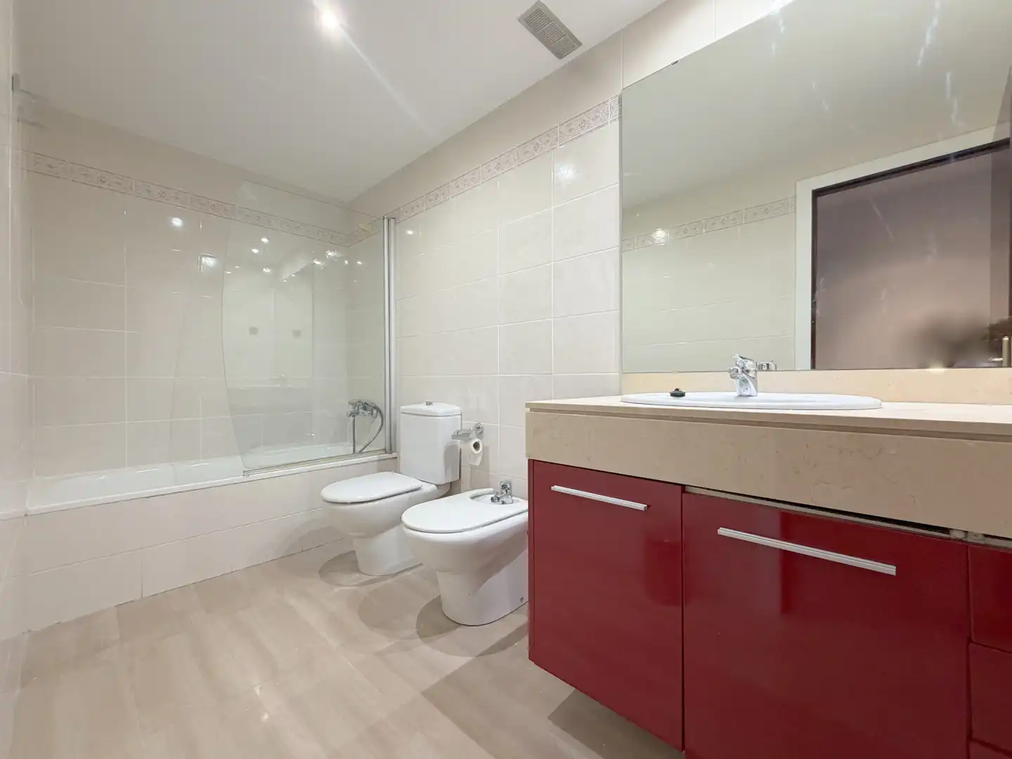 Flat for rent in Carrer Princesa, Instituts