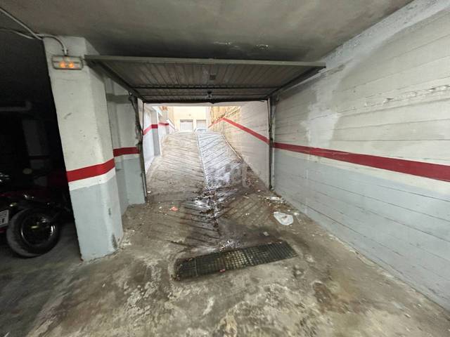 Garaje en Alquiler en Calle PRADES en Campclar