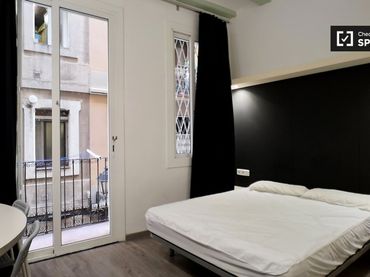 Wohnung mit Balkon zur Miete in Ciutat Vella