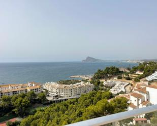 Vista exterior de Apartament de lloguer en Altea amb Terrassa i Piscina