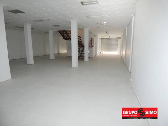Local comercial en Alquiler en La Torre