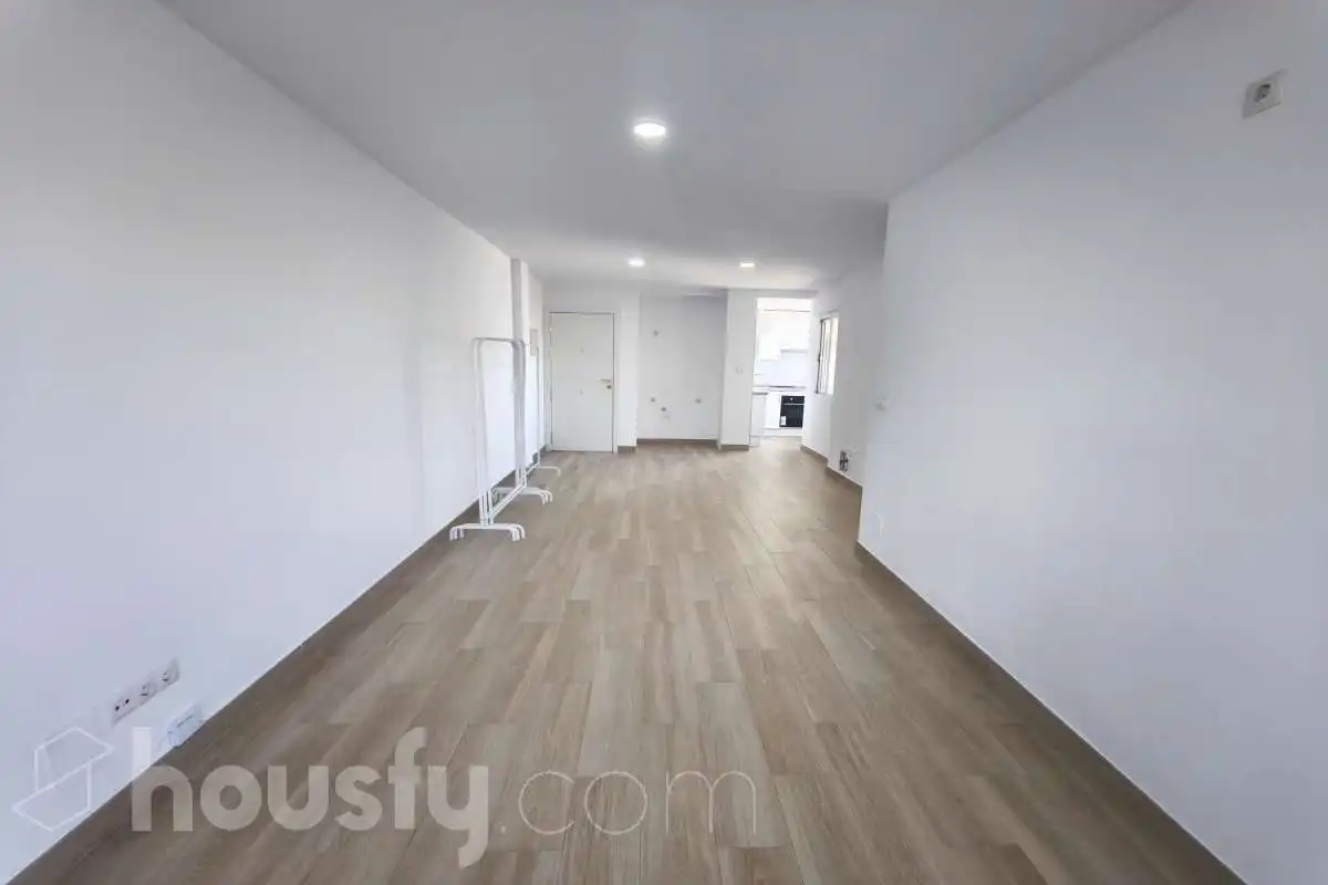 Living room of Flat for rent in Fuenlabrada  with Parquet flooring