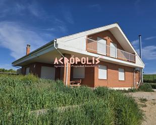 Exterior view of House or chalet for sale in Villares de Órbigo  with Heating