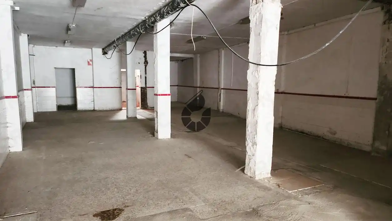 Gewerbefläche zum Verkauf in Coria del Río, imagen 3