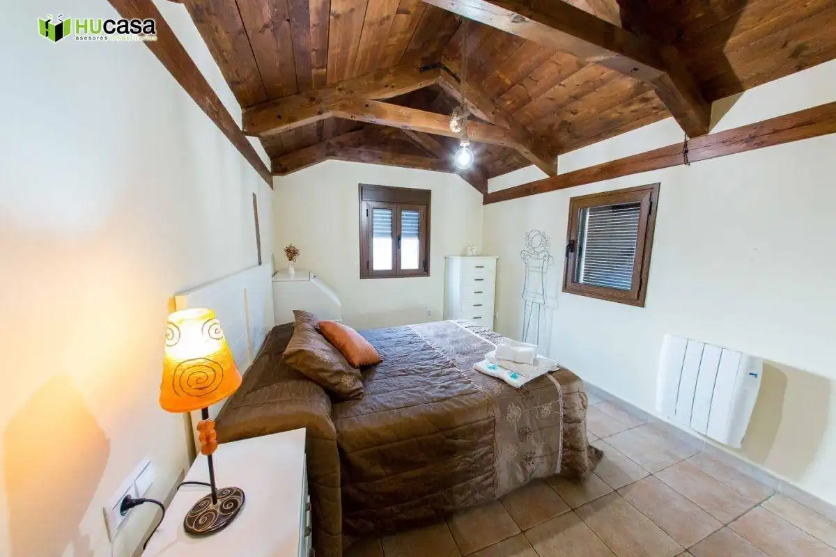 Schlafzimmer von Wohnung zur Miete in Toledo mit Klimaanlage, Heizung und Möbliert