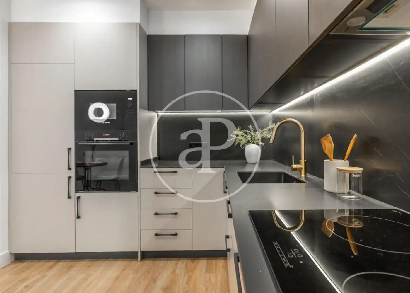 Kitchen of Flat for sale in Madrid  with Air Conditioner, Heating and Balcony