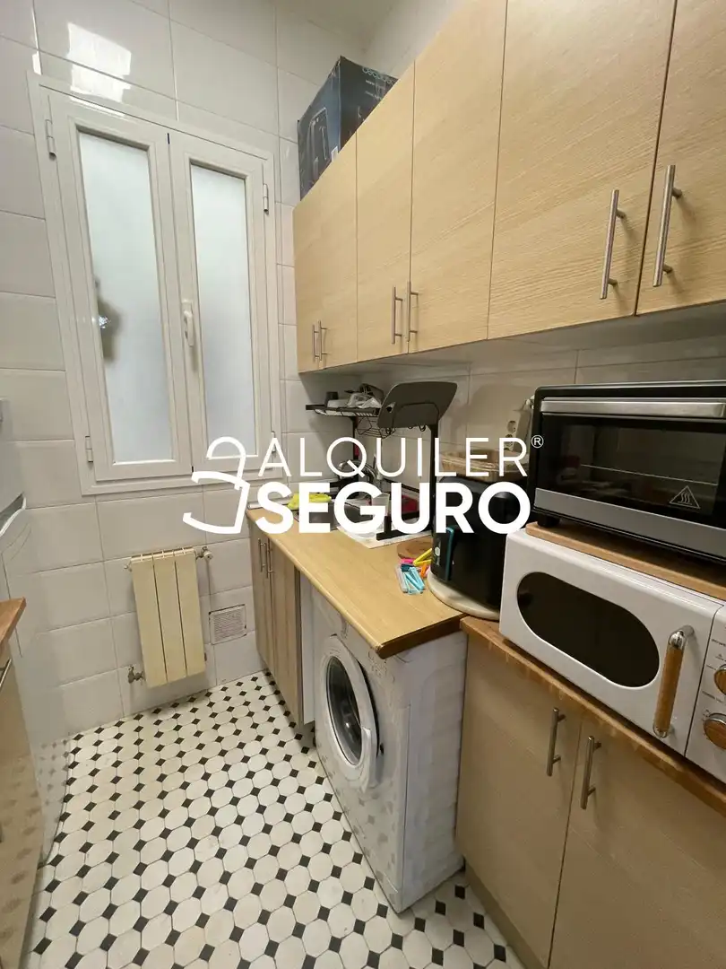 Kitchen of Flat for rent in Madrid  with Heating and Furnished
