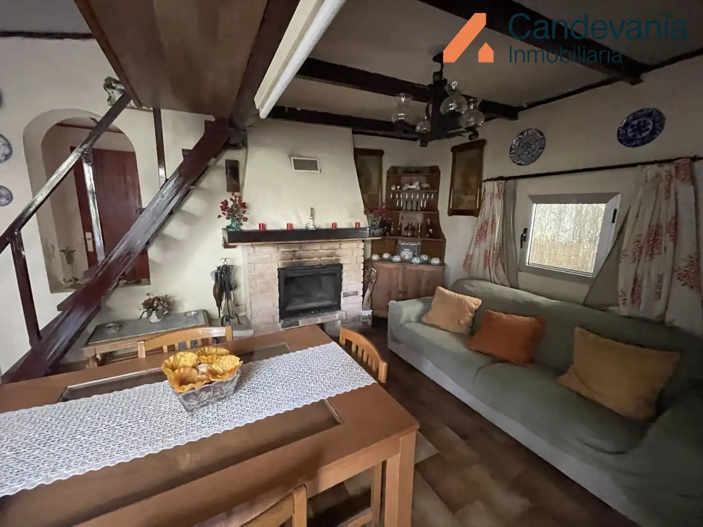 Sala de estar de Finca rústica en venta en Zuera con Jardín privado