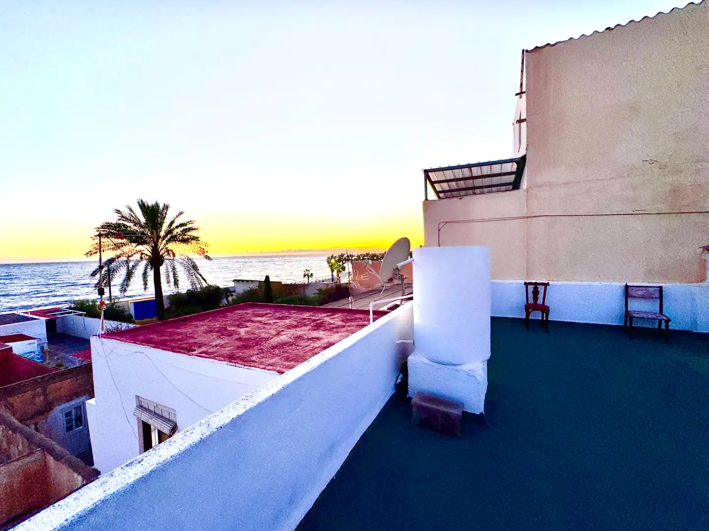 Vista exterior de Casa o xalet en venda en Albuñol amb Aire condicionat, Terrassa i Traster