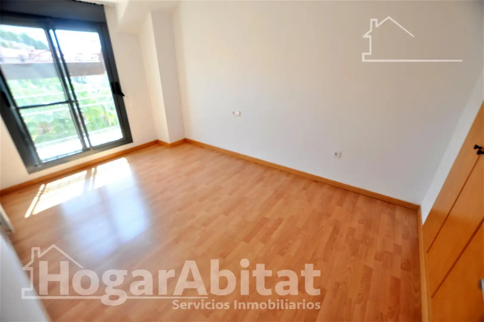Habitación de Ático en venta en El Puig de Santa Maria con Aire acondicionado, Calefacción y Parquet