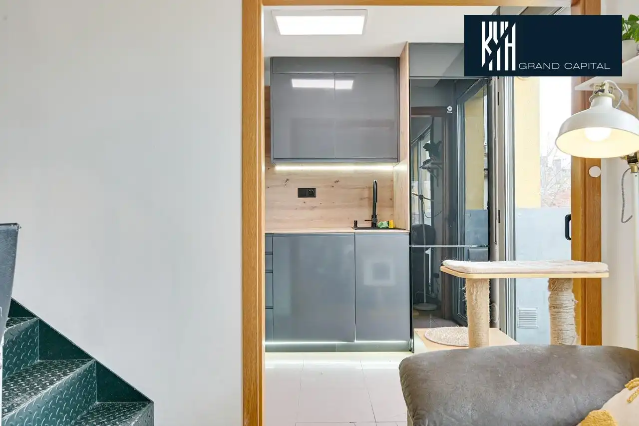 Cocina de Dúplex en venta en Salt con Calefacción, Terraza y Balcón