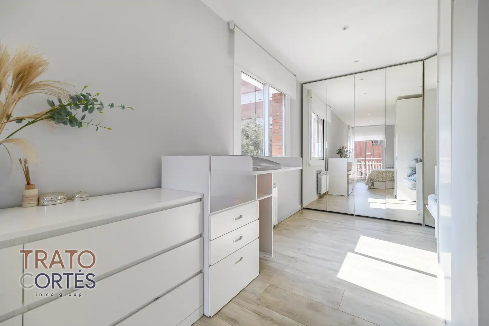 Flat with terrace for sale in Plaça Magdalena Trias, imagen 17