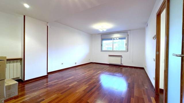 Piso en Venta en Plaza del Vapor Ventalló en Barri del Centre