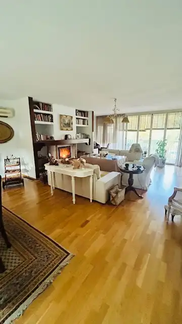 Sala d'estar de Casa o xalet en venda en Córdoba amb Aire condicionat, Calefacció i Jardí privat