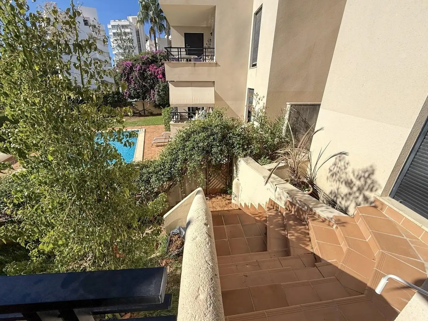 Terrasse von Haus zum Verkauf in  Palma de Mallorca mit Klimaanlage, Heizung und Privatgarten