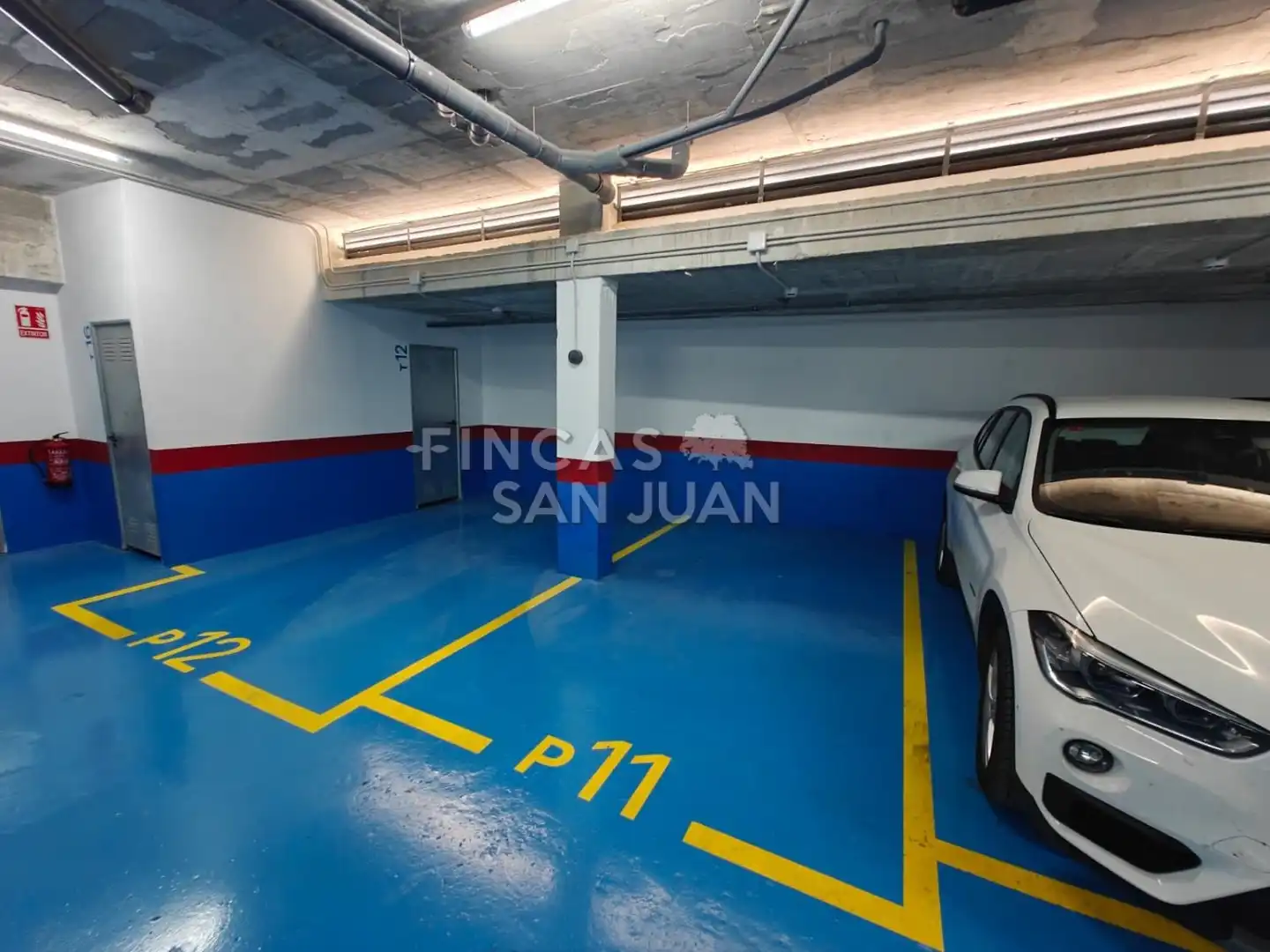 Parking de Piso de alquiler en Sant Joan d'Alacant con Terraza, Trastero y Piscina comunitaria