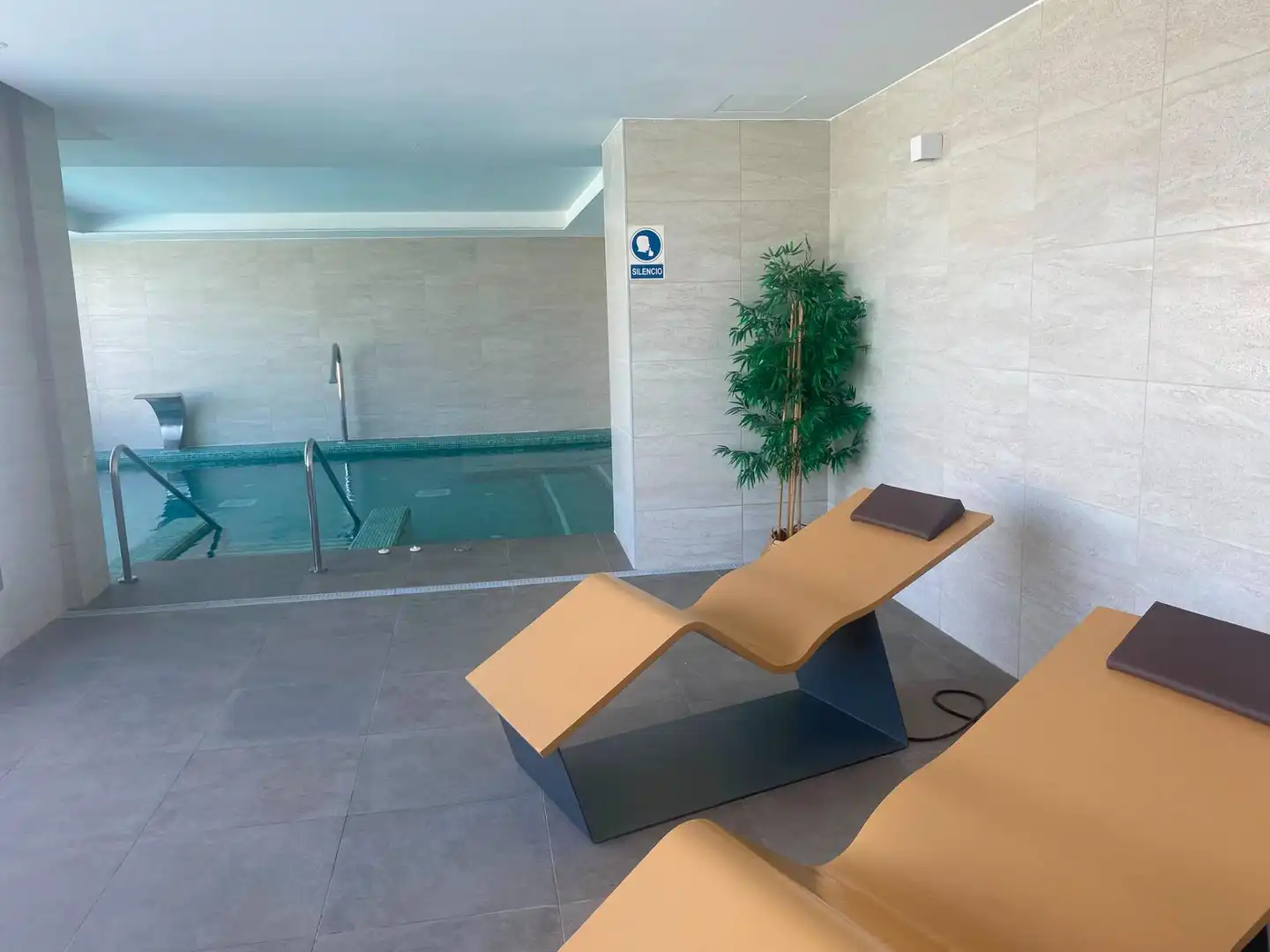 Flat for sale in La Alcaidesa