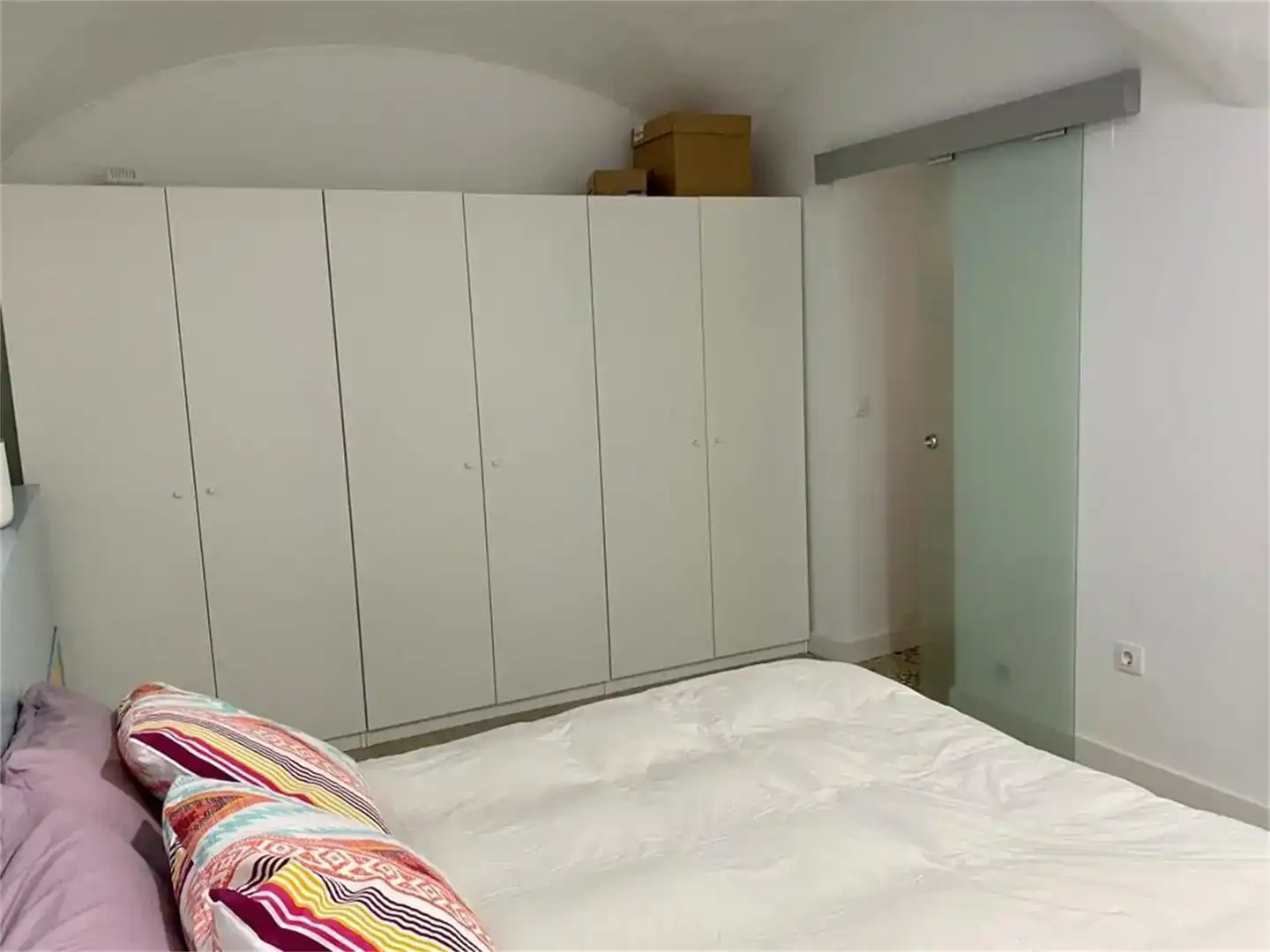 Schlafzimmer von Erdgeschoss zum Verkauf in Cáceres Capital mit Klimaanlage
