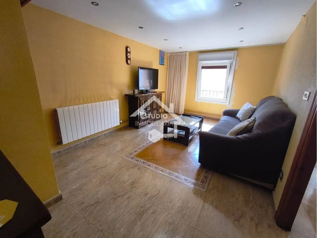 Living room of Houses for sale in Alesanco  with Heating, Private garden and Furnished