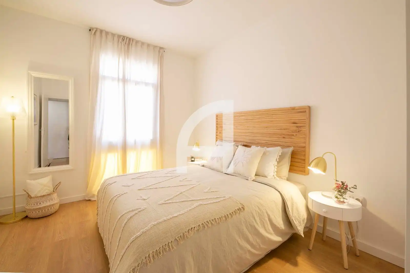 Bedroom of Flat for rent in Barcelona  with Air Conditioner, Heating and Parquet flooring