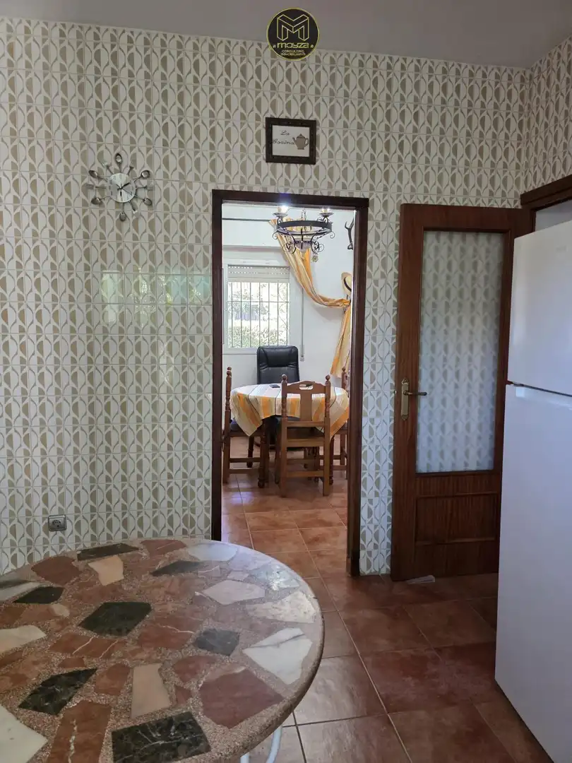 Menjador de Casa o xalet en venda en Jaén amb Aire condicionat, Calefacció i Piscina