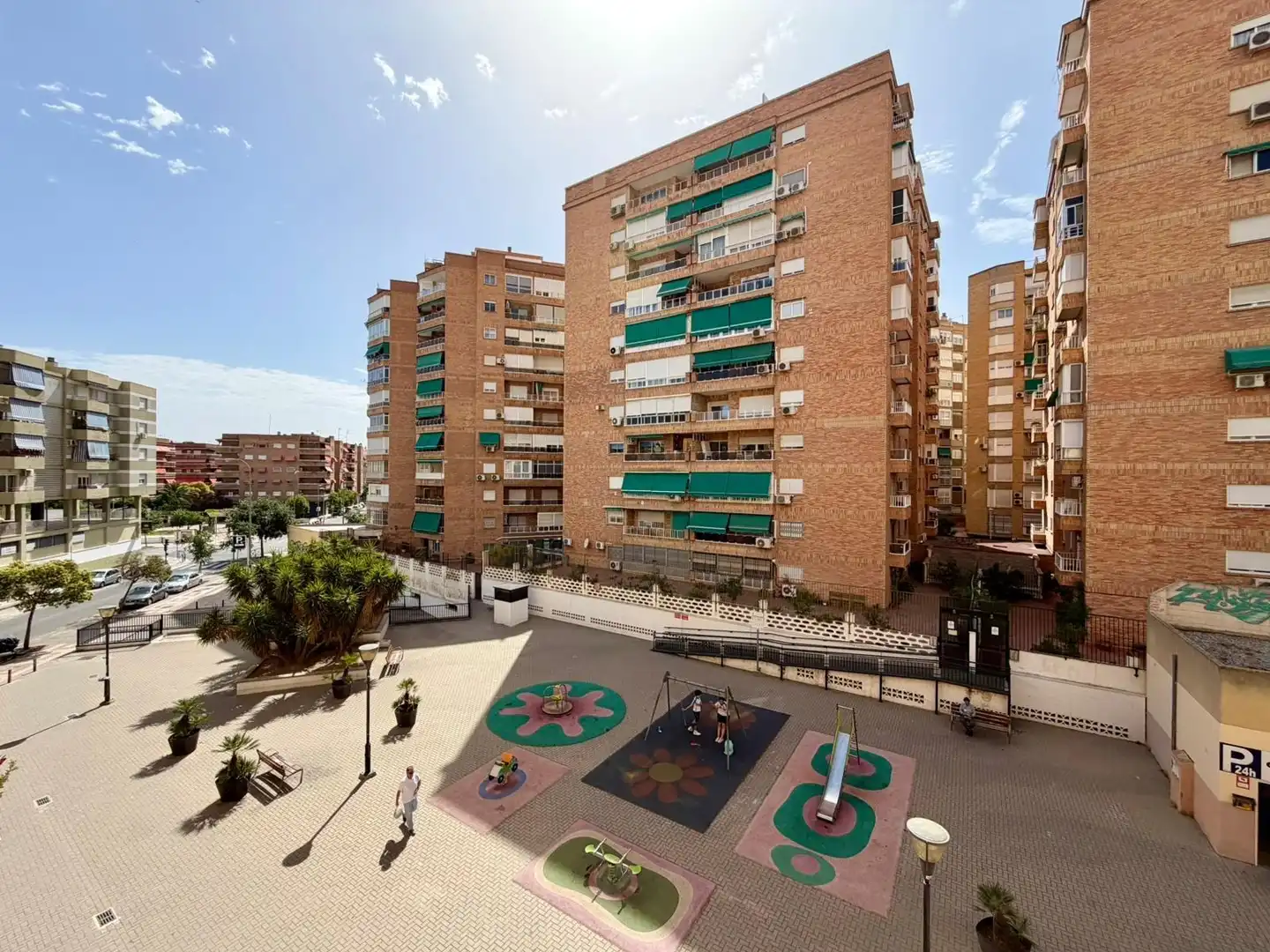 Vista exterior de Pis de lloguer en Granada amb Aire condicionat, Calefacció i Moblat