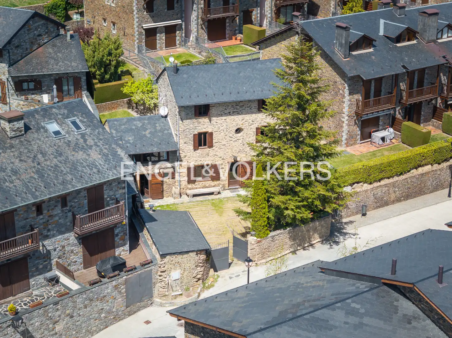 Vista exterior de Casa o chalet en venta en Bolvir con Calefacción, Jardín privado y Parquet