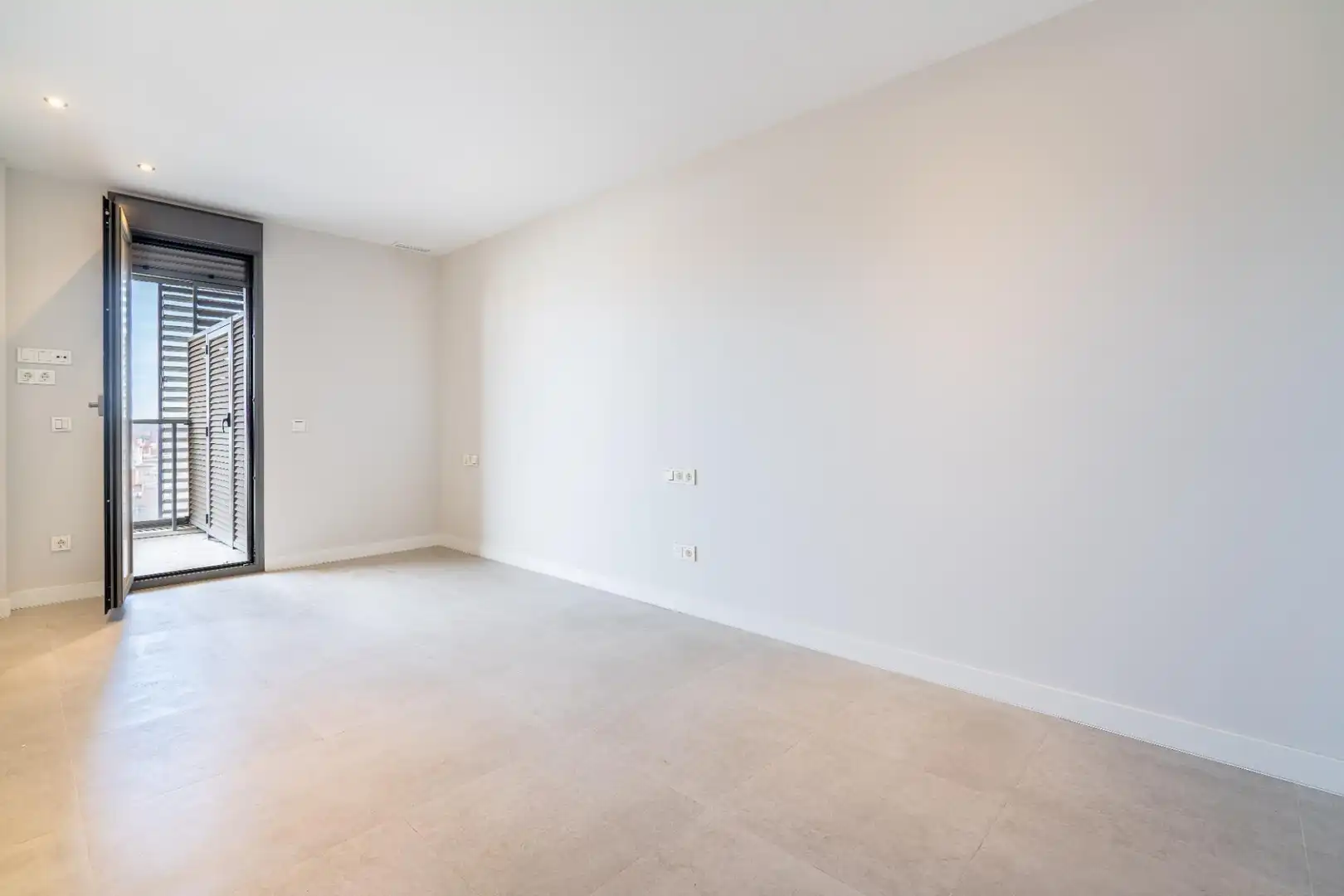 Bedroom of Flat for rent in Almería  with Air Conditioner, Heating and Private garden