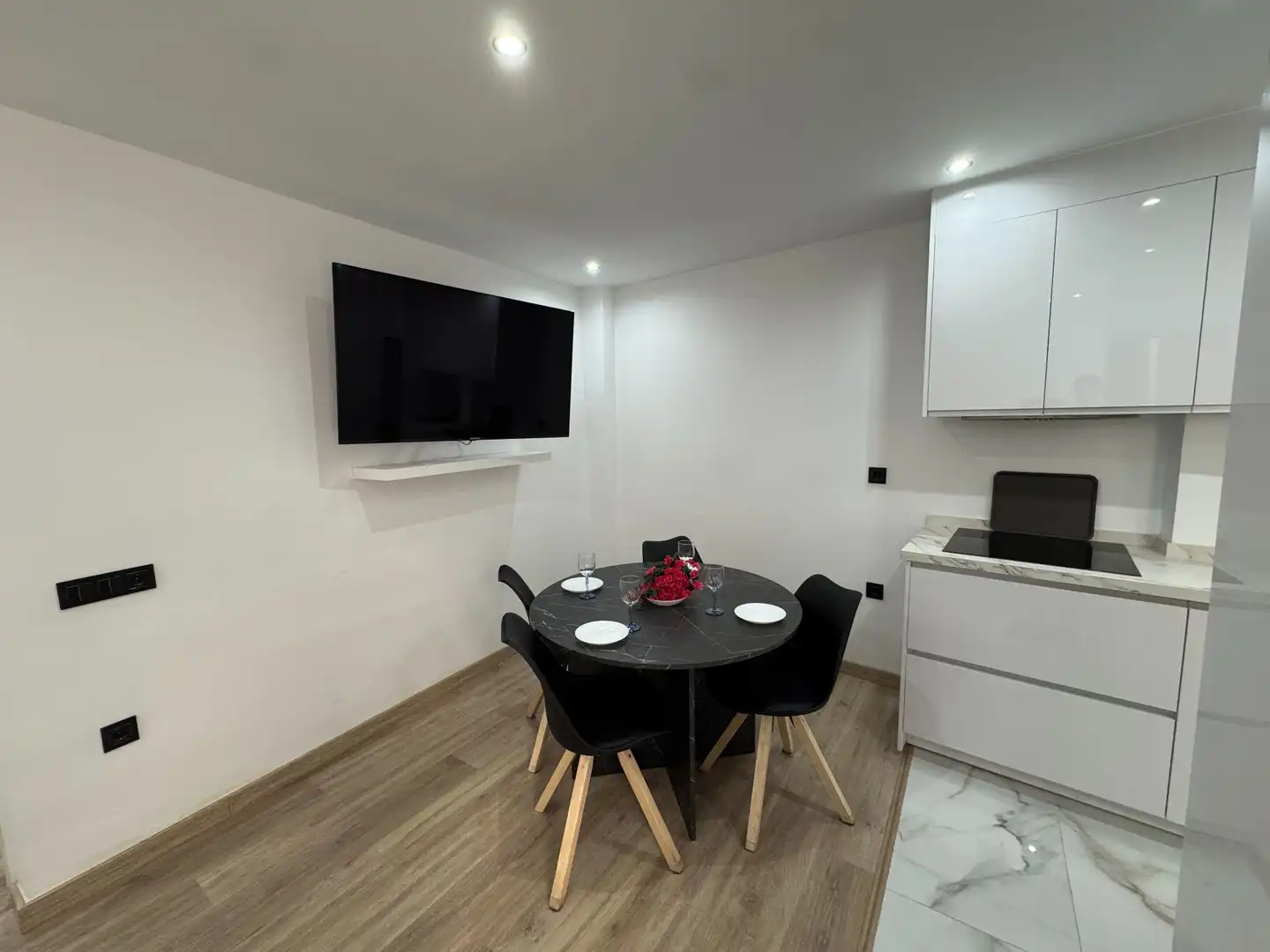 Dining room of Flat for sale in Málaga  with Air Conditioner, Heating and Furnished
