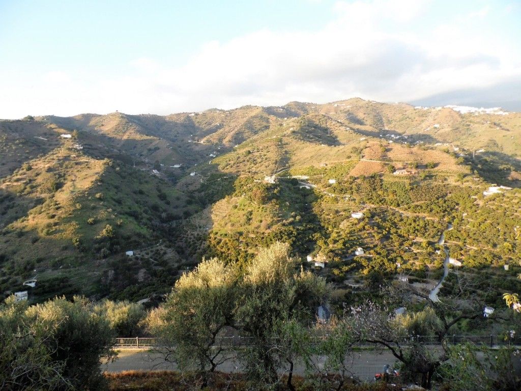 Exterior view of Country house for sale in Sayalonga  with Air Conditioner, Terrace and Storage room