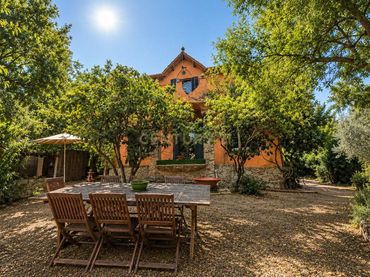 Casa amb balcó en venda a Sarrià - Sant Gervasi