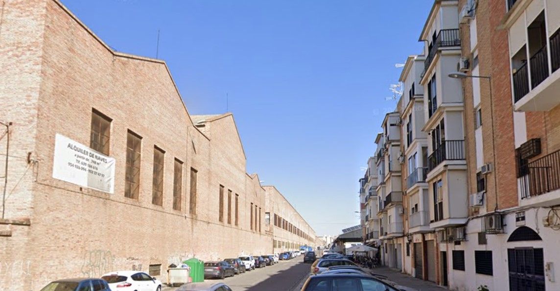 Vista exterior de Pis en venda en  Sevilla Capital