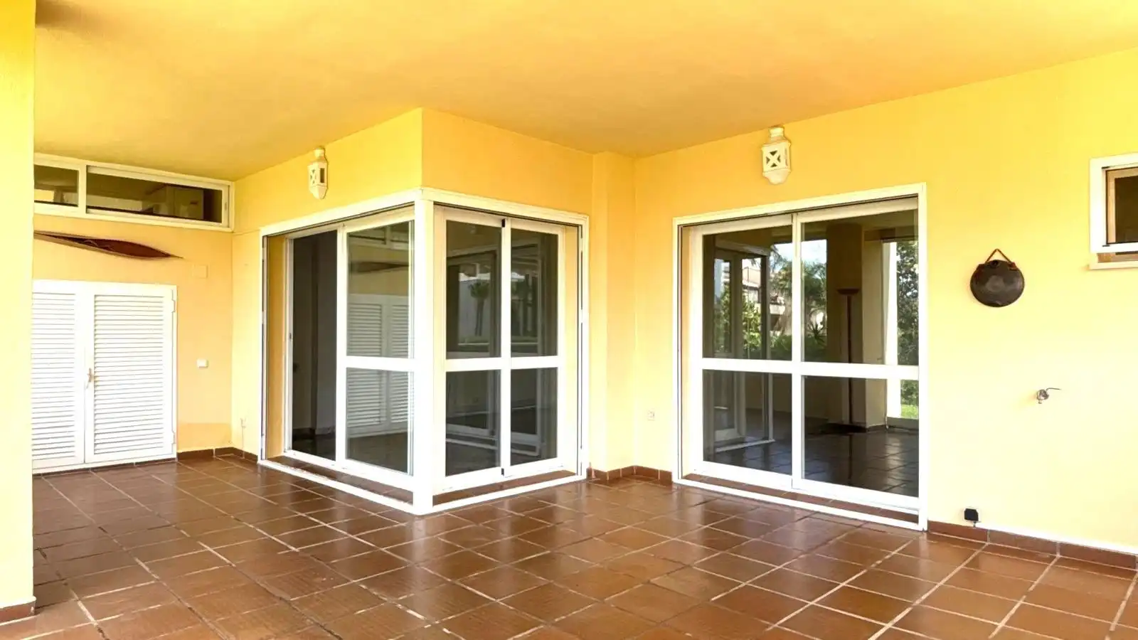 Terraza de Apartamento de alquiler en Marbella con Aire acondicionado, Terraza y Piscina comunitaria