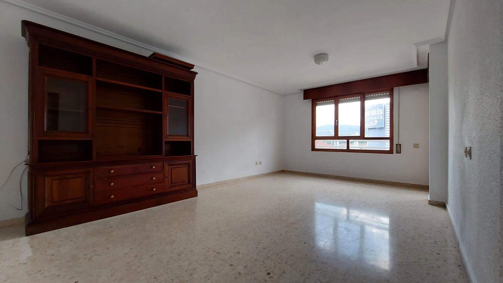 Living room of Flat for sale in Ontinyent  with Storage room and Balcony