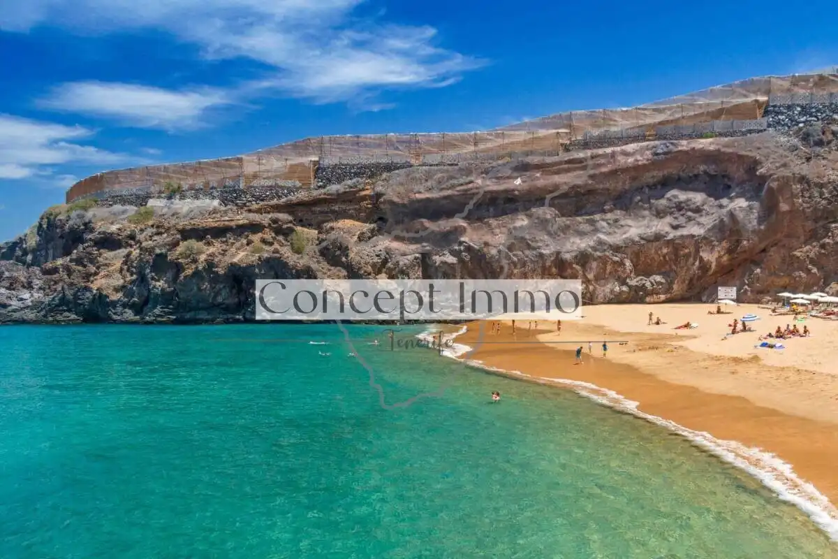 Planta baja en venta en Guía de Isora con Aire acondicionado, Jardín privado y Terraza