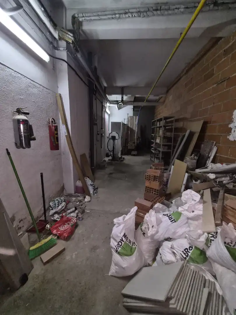 Premises for sale in  Madrid Capital