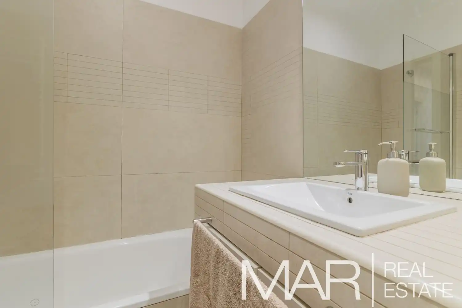 Baño de Piso en venta en Madrid con Aire acondicionado, Calefacción y Trastero
