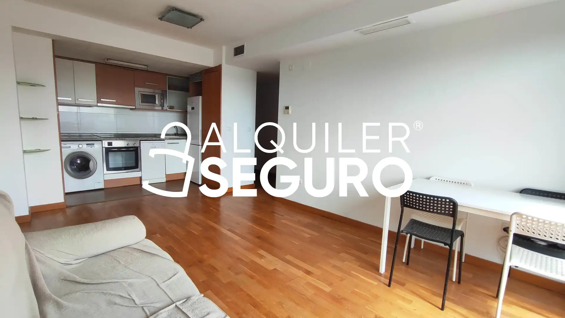 Sala de estar de Estudio de alquiler en Valencia con Aire acondicionado y Calefacción